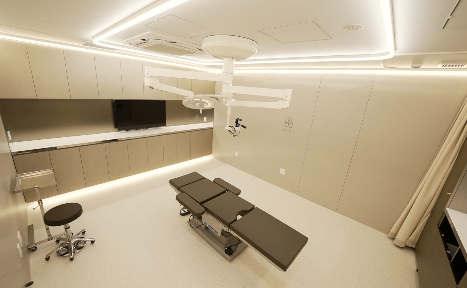 LUX CLINICの処置室